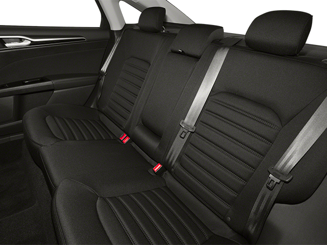 2013 Ford Fusion Titanium photo 2