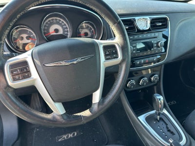2012 Chrysler 200 Touring
