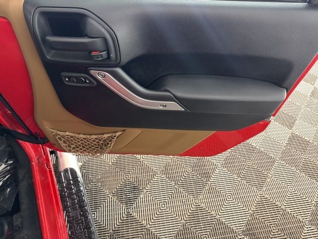 2012 Jeep Wrangler Unlimited Sahara