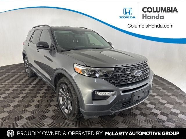 2023 Ford Explorer XLT 4WD's photo