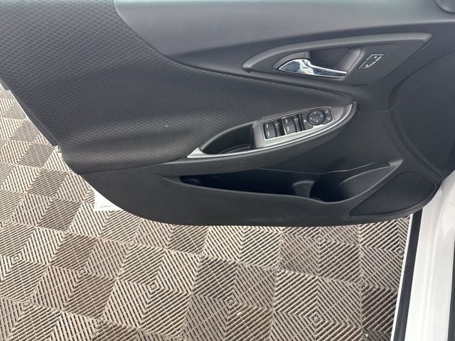 2020 Chevrolet Malibu LS 1FL