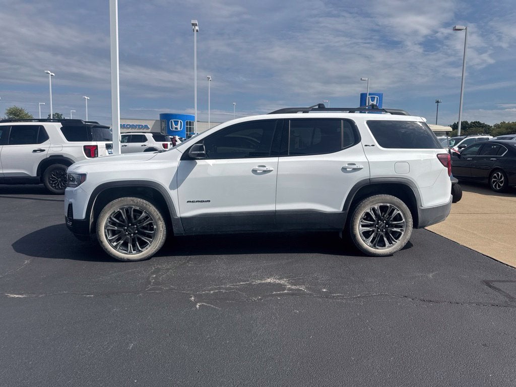 2022 GMC Acadia SLE
