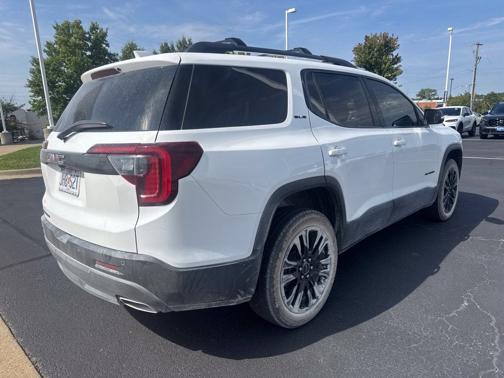 2022 GMC Acadia SLE