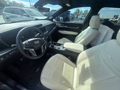 2022 Cadillac XT5 Sport