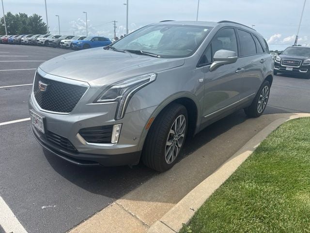 2025 Cadillac XT5 Sport