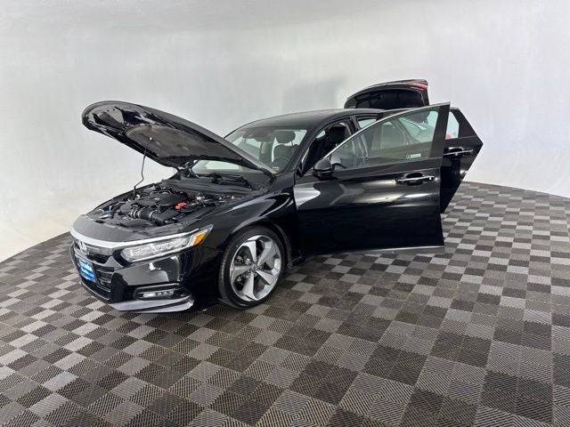 2019 Honda Accord Touring 2.0T