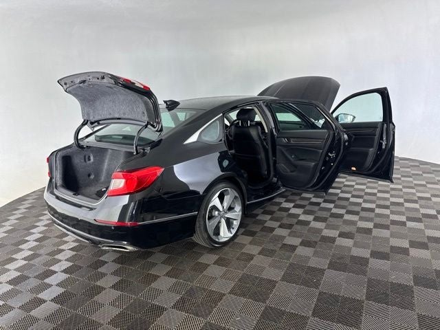 2019 Honda Accord Touring 2.0T
