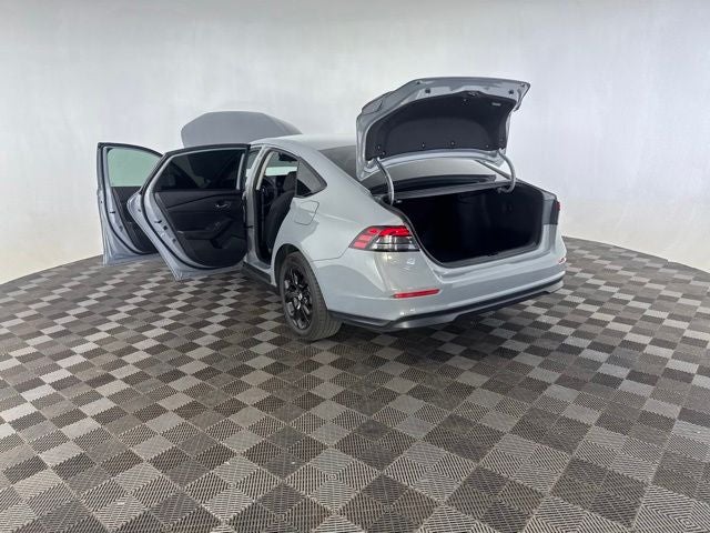 2025 Honda Accord SE - Photo 21
