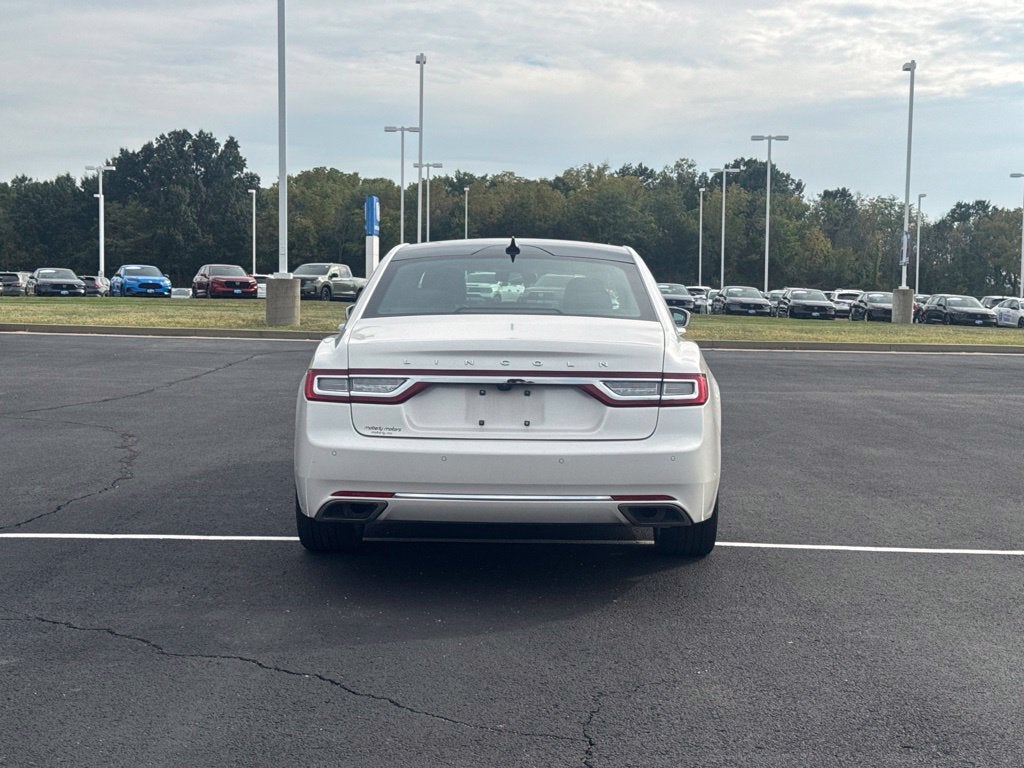 2018 Lincoln Continental Select