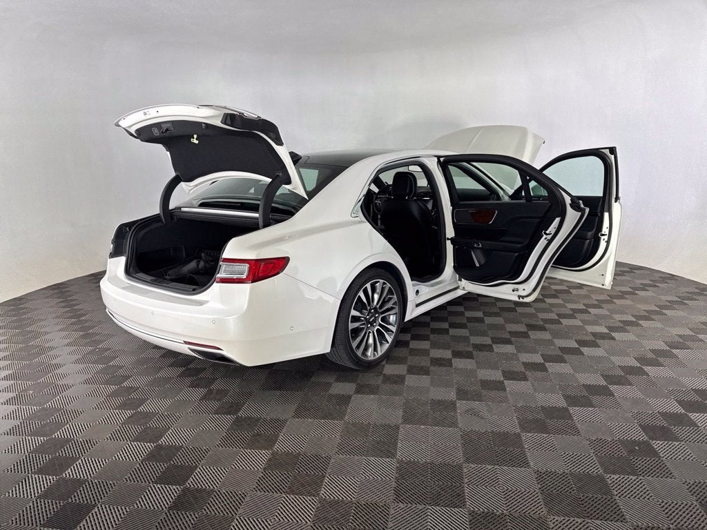 2018 Lincoln Continental Select