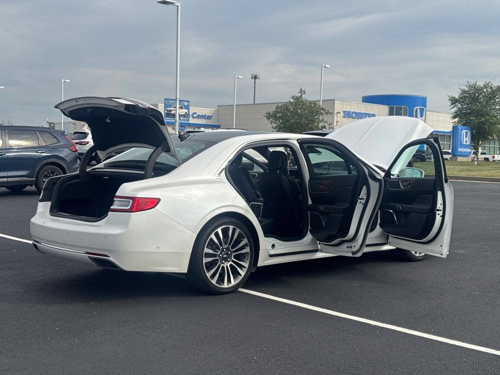 2018 Lincoln Continental Select