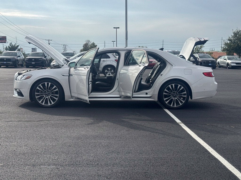 2018 Lincoln Continental Select