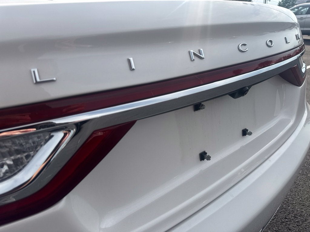 2018 Lincoln Continental Select