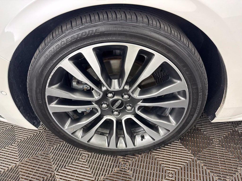 2018 Lincoln Continental Select