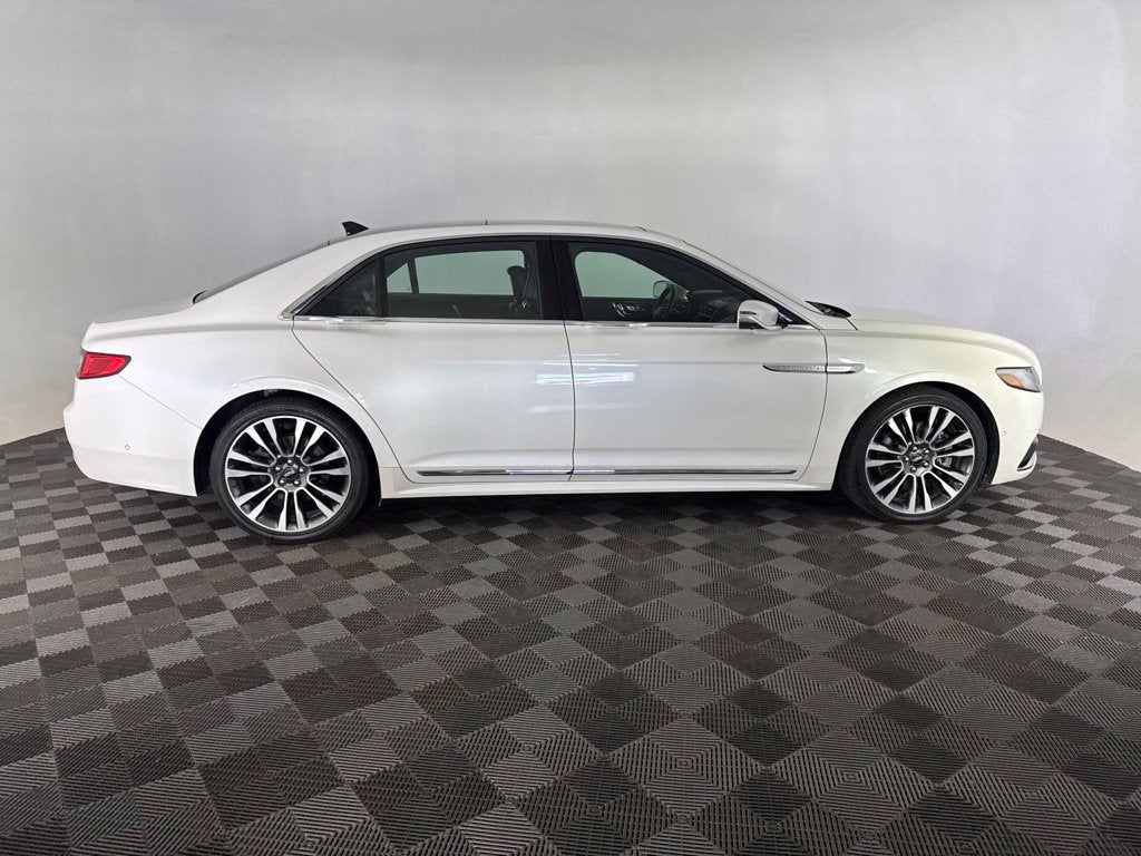 2018 Lincoln Continental Select