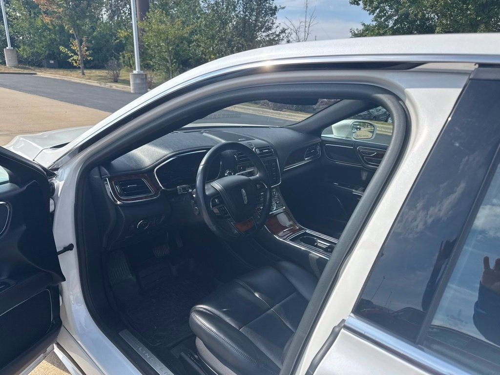 2018 Lincoln Continental Select