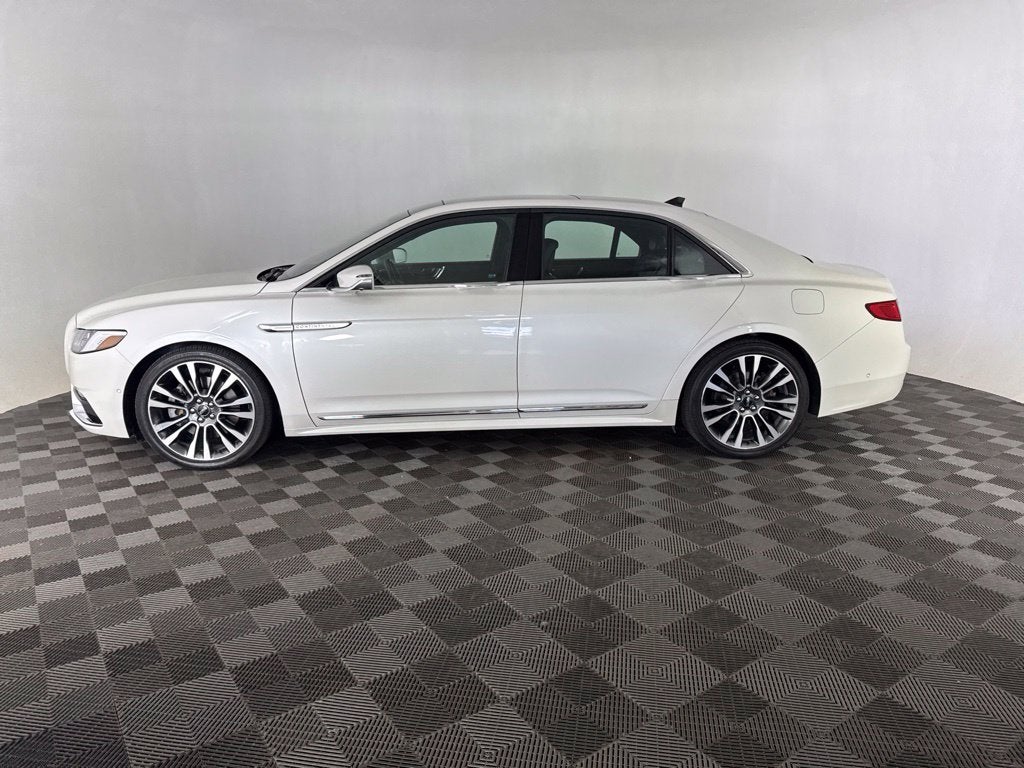 2018 Lincoln Continental Select