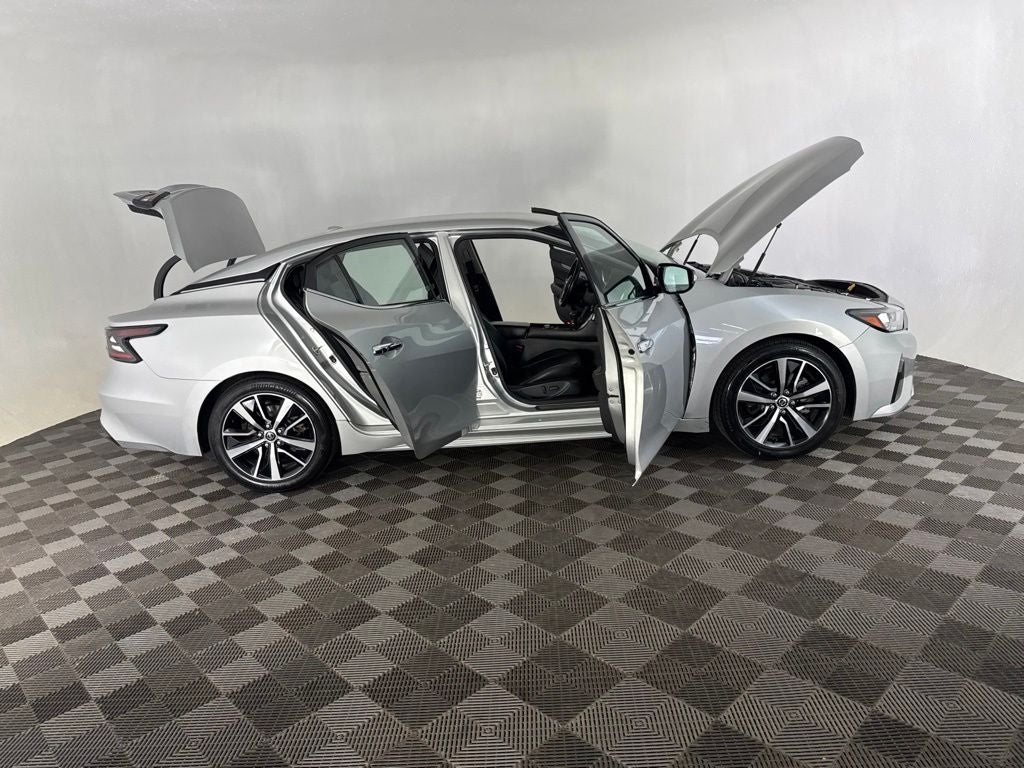 2022 Nissan Maxima SV