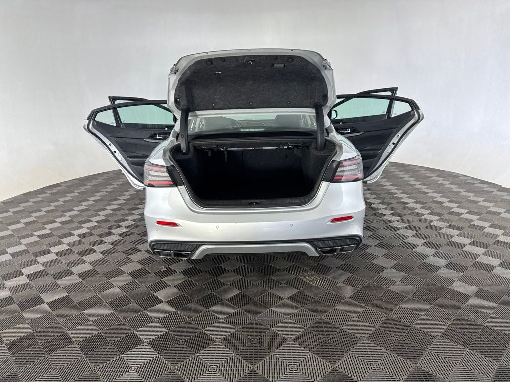 2022 Nissan Maxima SV