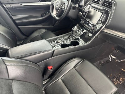 2022 Nissan Maxima SV