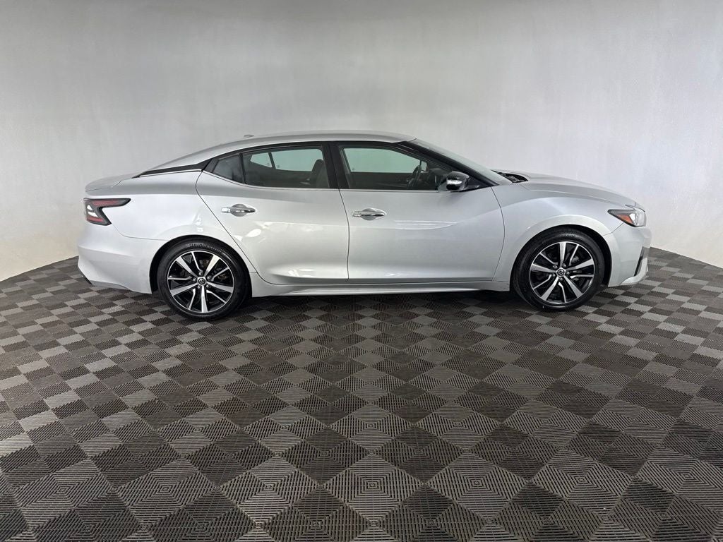2022 Nissan Maxima SV