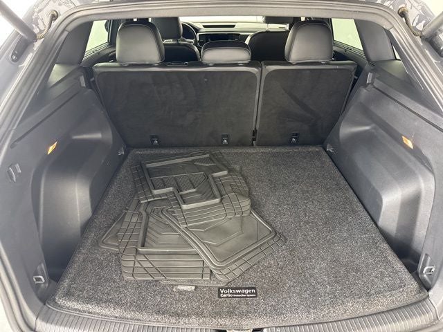 2021 Volkswagen Atlas Cross Sport 3.6L V6 SEL Premium R-Line