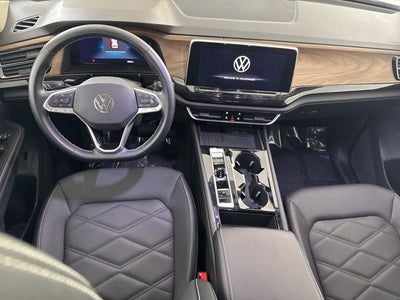 2025 Volkswagen Atlas 2.0T SE w/Technology