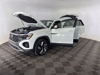 2025 Volkswagen Atlas Cross Sport 2.0T SE w/Technology