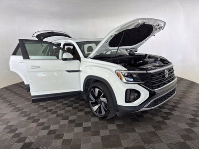 2025 Volkswagen Atlas Cross Sport 2.0T SE w/Technology
