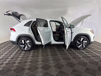 2025 Volkswagen Atlas Cross Sport 2.0T SE w/Technology