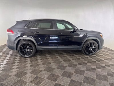2025 Volkswagen Atlas Cross Sport 2.0T SE w/Technology