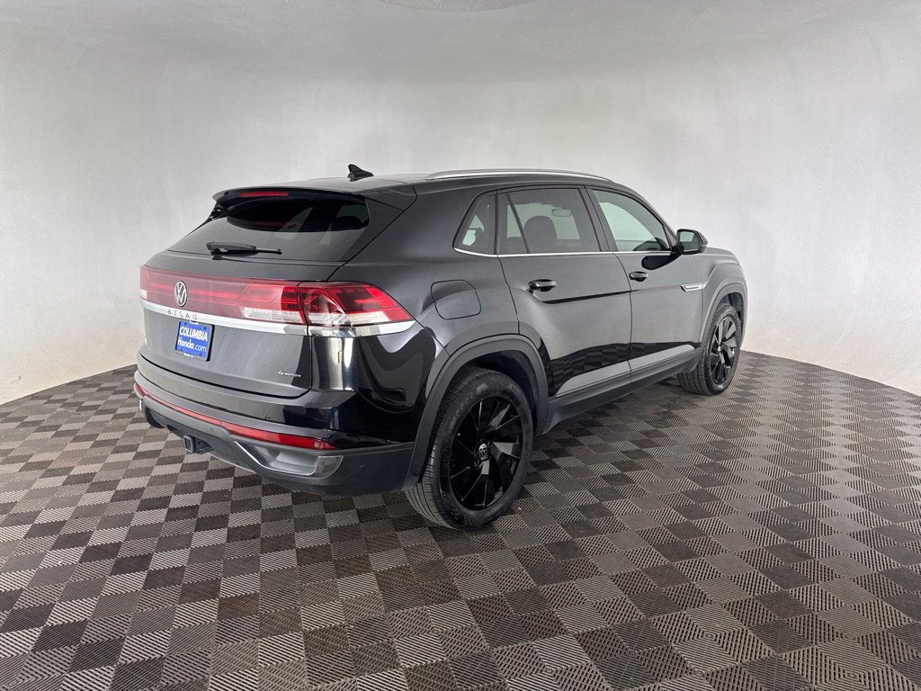 2025 Volkswagen Atlas Cross Sport 2.0T SE w/Technology