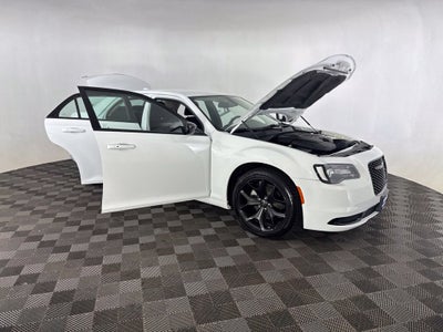 2022 Chrysler 300 Touring