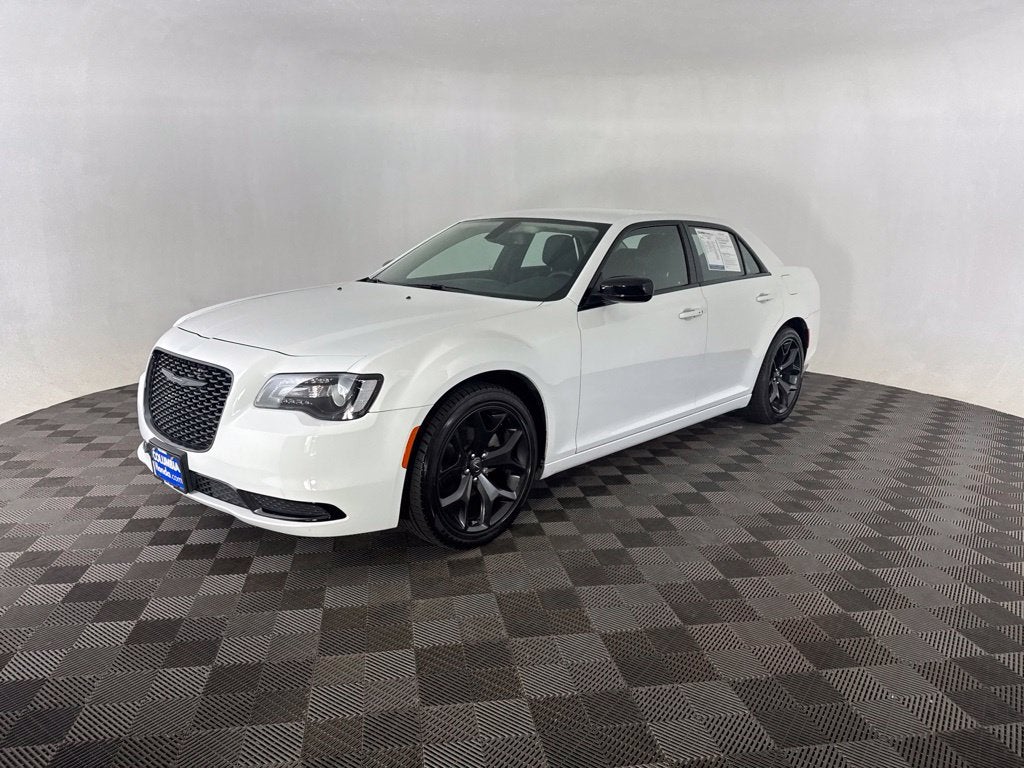2022 Chrysler 300 Touring
