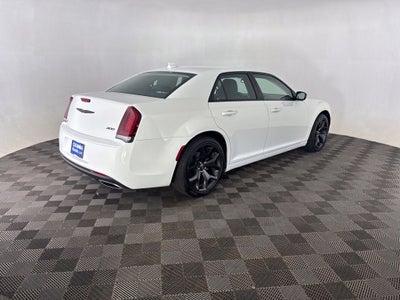2022 Chrysler 300 Touring