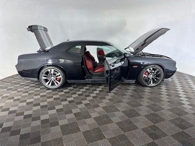 2013 Dodge Challenger SRT8