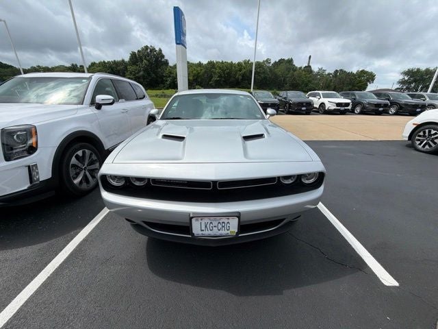 2022 Dodge Challenger SXT