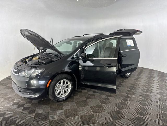 2020 Chrysler Voyager LXI