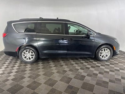 2020 Chrysler Voyager LXI