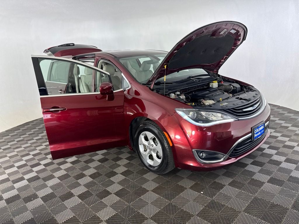 2018 Chrysler Pacifica Hybrid Touring Plus