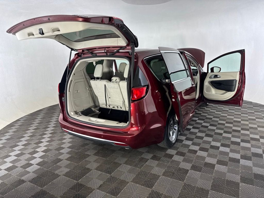 2018 Chrysler Pacifica Hybrid Touring Plus