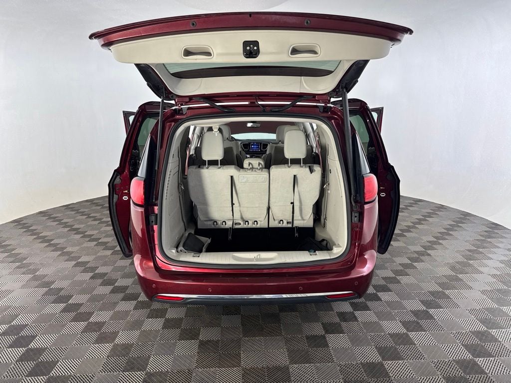 2018 Chrysler Pacifica Hybrid Touring Plus