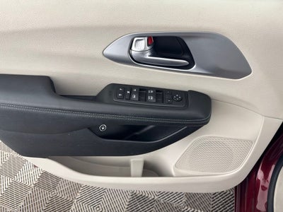 2018 Chrysler Pacifica Hybrid Touring Plus