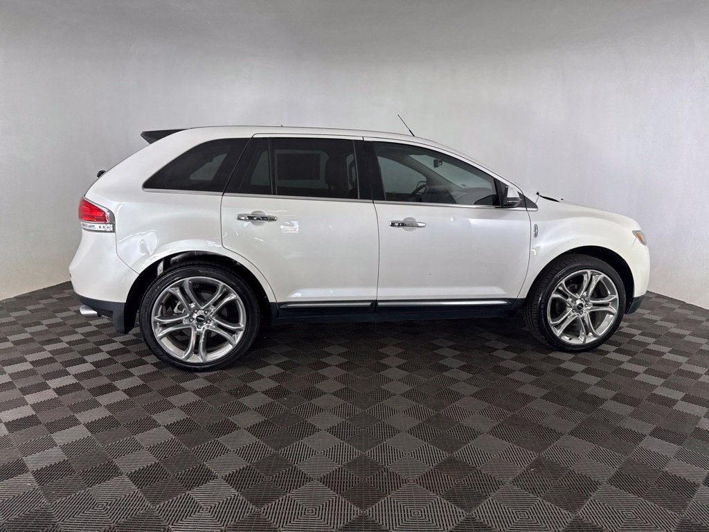 2014 Lincoln MKX Base