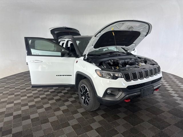 2025 Jeep Compass Trailhawk - Photo 15
