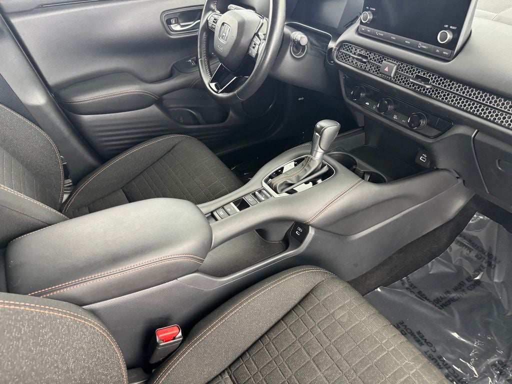 2025 Honda HR-V Sport - Photo 24
