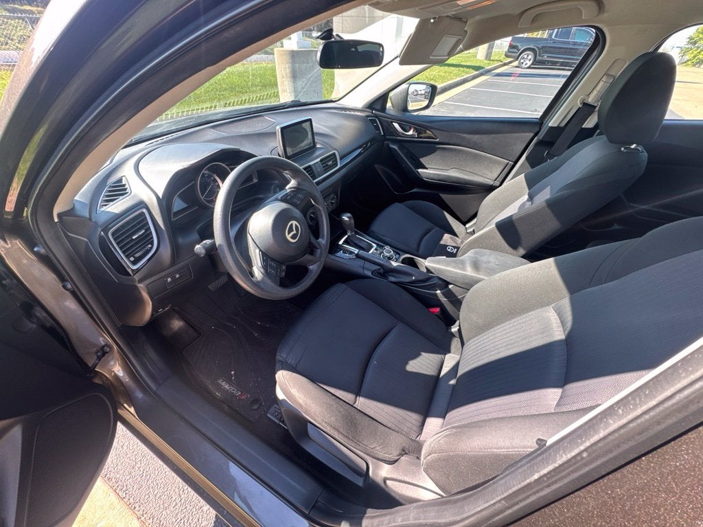 2016 Mazda Mazda3 i Sport