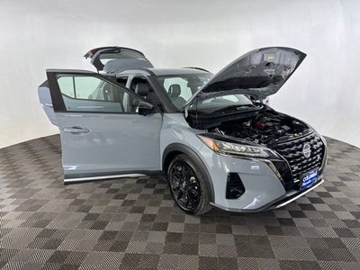 2021 Nissan Kicks SR