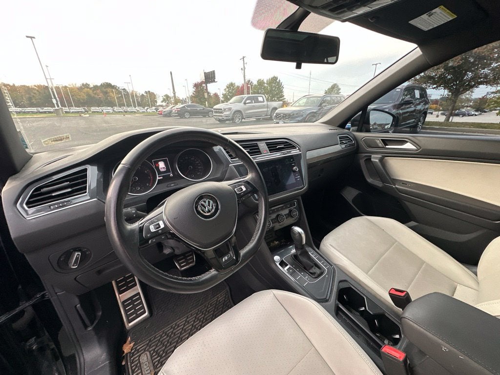 2020 Volkswagen Tiguan 2.0T SE R-Line Black