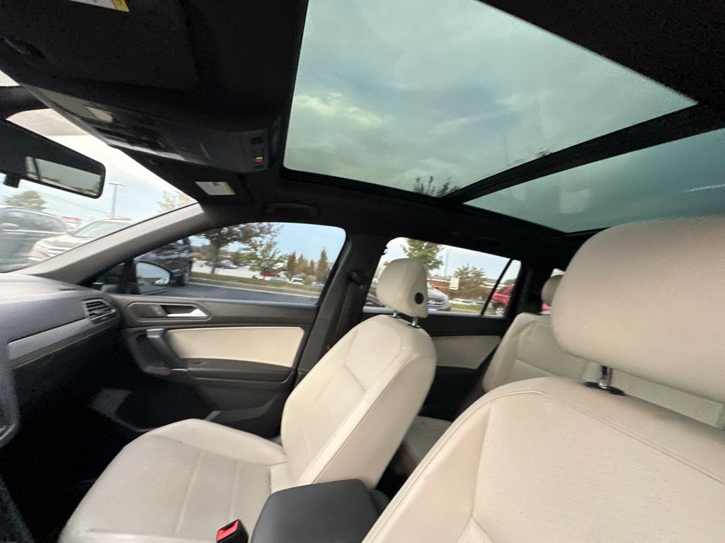 2020 Volkswagen Tiguan 2.0T SE R-Line Black